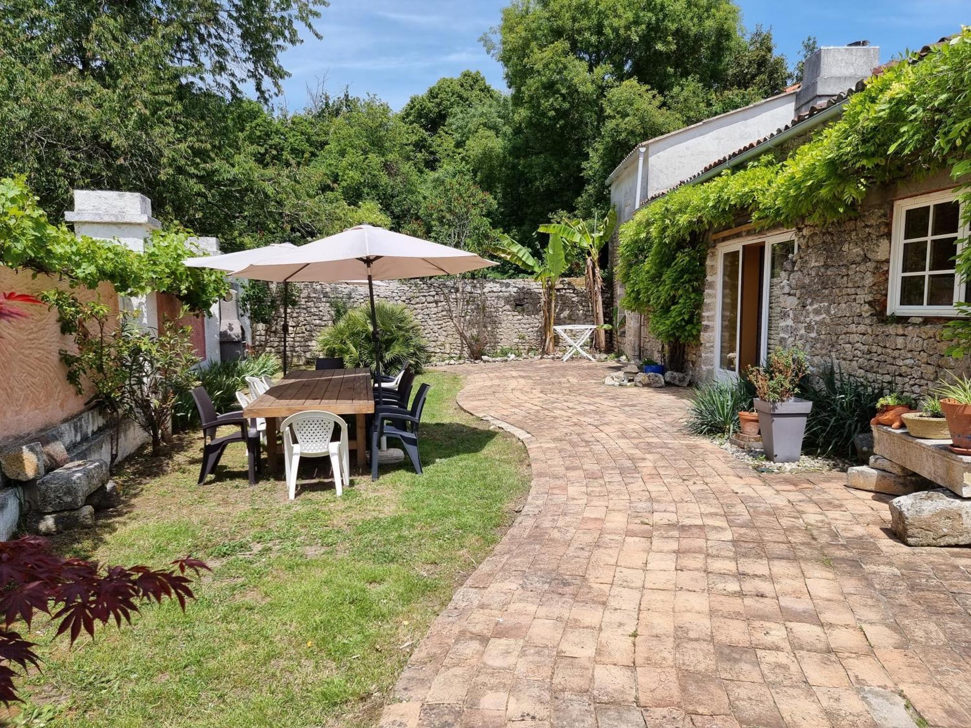 הוילה Saint-Just-Luzac Domaine De Rochebonne מראה חיצוני תמונה